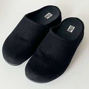 FitFlop™ Women's Shuv Cushy Felt Clog Slipper Black Comfort Shoes Size: 8